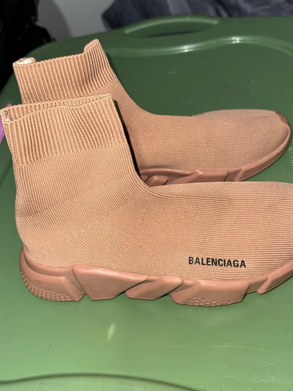Balenciaga Peach Knit Speed Trainer Sneakers - Picture 4 of 12